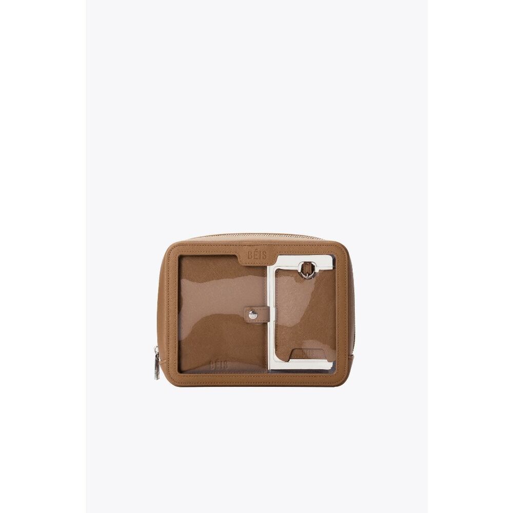 NWT Beis Travel Passport and Luggage Tag Set in Camel Tan